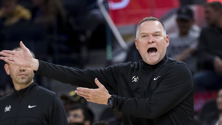 Oct 14, 2022; San Francisco, California, USA; Denver Nuggets head coach Mike Malone reacts after he is called for a foul during the first half of the game against the Golden State Warriors at Chase Center. Mandatory Credit: John Hefti-Imagn Images Oct 14, 2022; San Francisco, California, USA; Denver Nuggets head coach Mike Malone reacts after he is called for a foul during the first half of the game against the Golden State Warriors at Chase Center. Mandatory Credit: John Hefti-Imagn Images