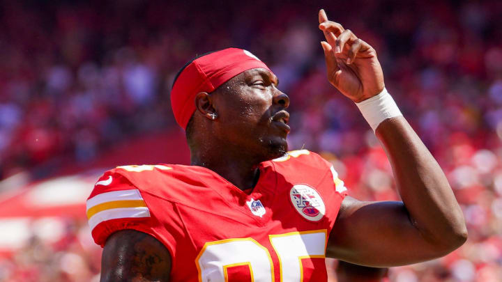 Kansas City Chiefs tight end Geor'Quarius Spivey gestures on field against the Detroit Lions prior to the game at GEHA Field at Arrowhead Stadium. 