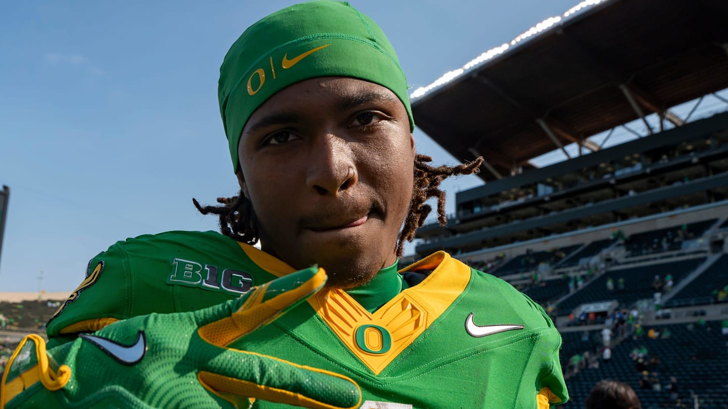 What the Media Buzz Says About Oregon Ducks Wide Receivers