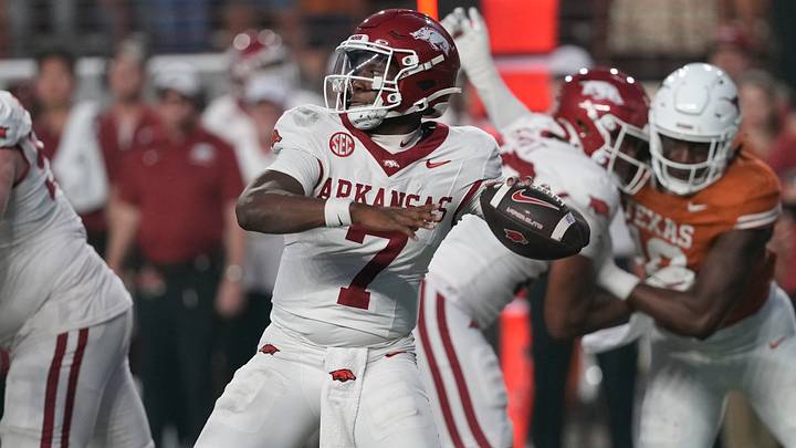 Arkansas Razorbacks quarterback KJ Jackson (7) passes the ball during the second half against the Texas Longhorns at Darrell K Royal-Texas Memorial Stadium.