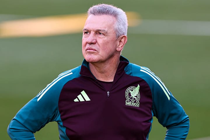 Javier Aguirre. Javier Aguirre.