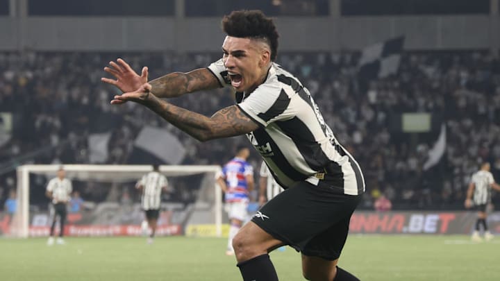 Fogão é o líder da Série A