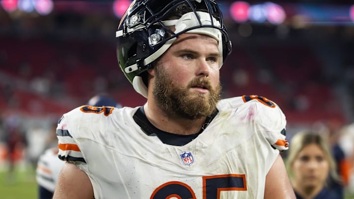 Nov 3, 2024; Glendale, Arizona, USA; Chicago Bears center Coleman Shelton (65) against the Arizona Cardinals at State Farm Stadium. Mandatory Credit: Mark J. Rebilas-Imagn Images