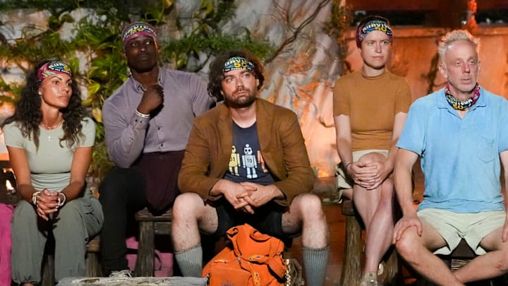 “Did You Vote for a Swap?” – A foreboding treemail message leaves castaways hungry for information regarding an imminent change. Knowledge is power as the boomerang idols begin to rear their heads within tribes. Then, past mistakes and baggage haunt players in their quest for redemption on SURVIVOR 50, Wednesday, March 11. Photo: Robert Voets/CBS ©2025 CBS Broadcasting, Inc. All Rights Reserved.