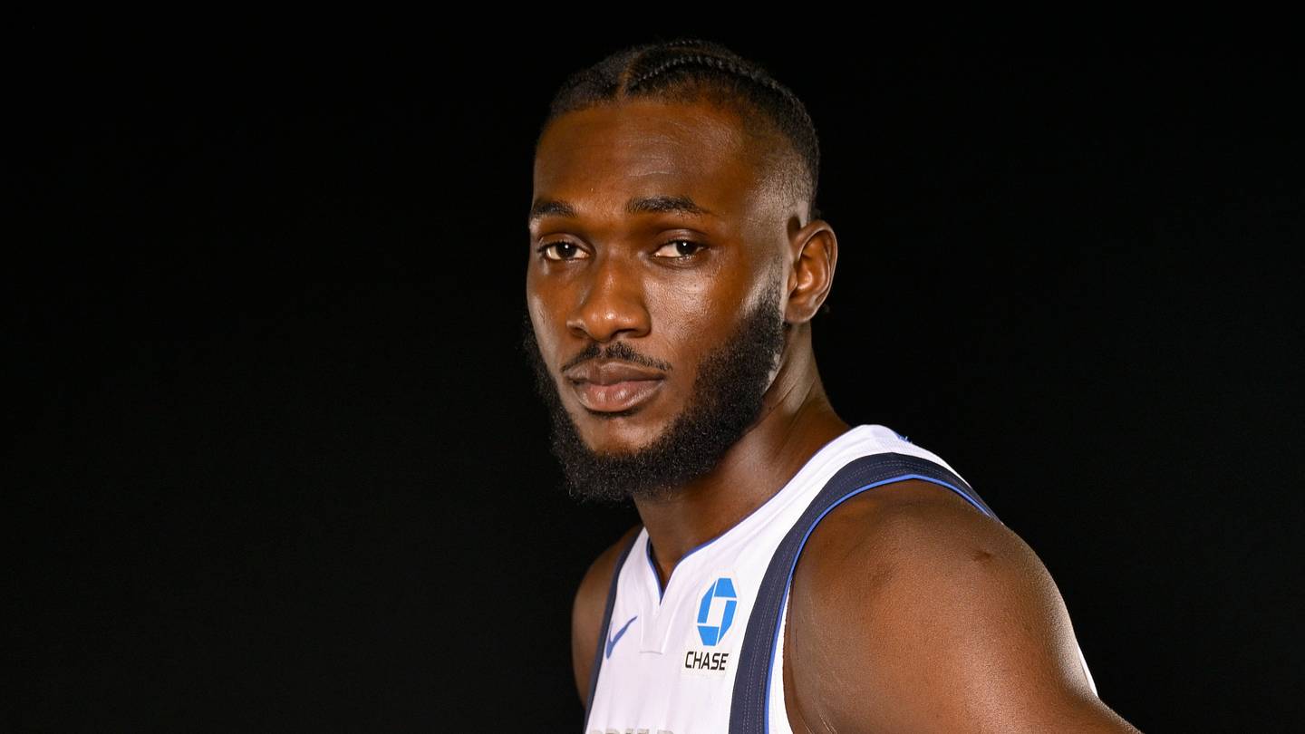 Moussa Cisse just made it even harder for the Mavericks to cut him