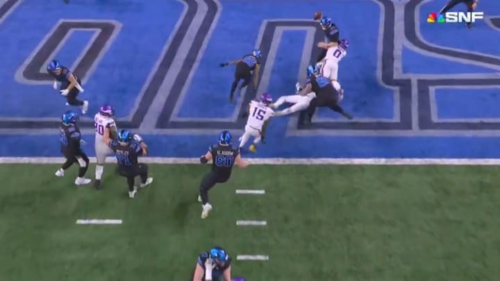 Did the Lions get away with intentional grounding? Did the Lions get away with intentional grounding?