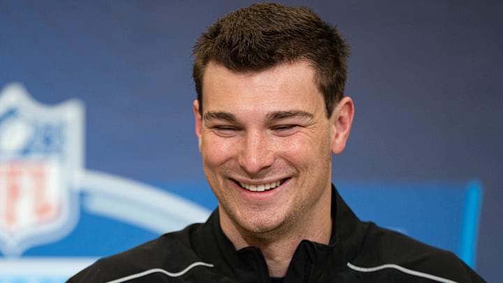 Indiana quarterback Fernando Mendoza