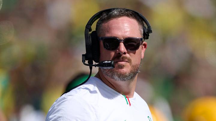 Sep 5, 2026; Eugene, Oregon, USA; Oregon Ducks head coach Dan Lanning asks for a video review during the second half in a game against the Boise State Broncos at Autzen Stadium. Mandatory Credit: Troy Wayrynen-Imagn Images Sep 5, 2026; Eugene, Oregon, USA; Oregon Ducks head coach Dan Lanning asks for a video review during the second half in a game against the Boise State Broncos at Autzen Stadium. Mandatory Credit: Troy Wayrynen-Imagn Images