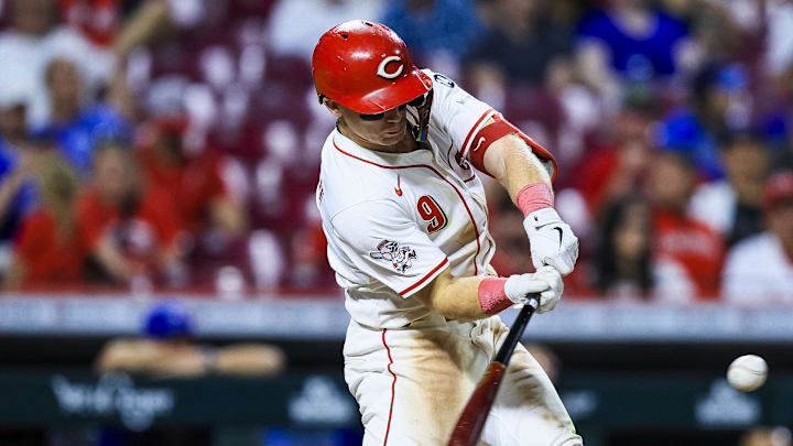 Cincinnati Reds second baseman Matt McLain (9) 