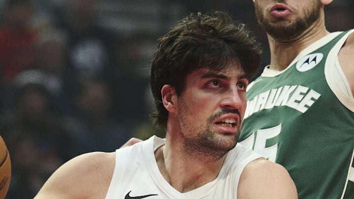 Portland Trail Blazers forward Deni Avdija drives to the basket during the first half.