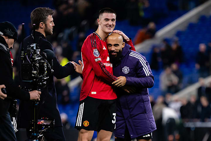 เบนจามิน เชชโก, ไบรอัน เอ็มเบอูโม