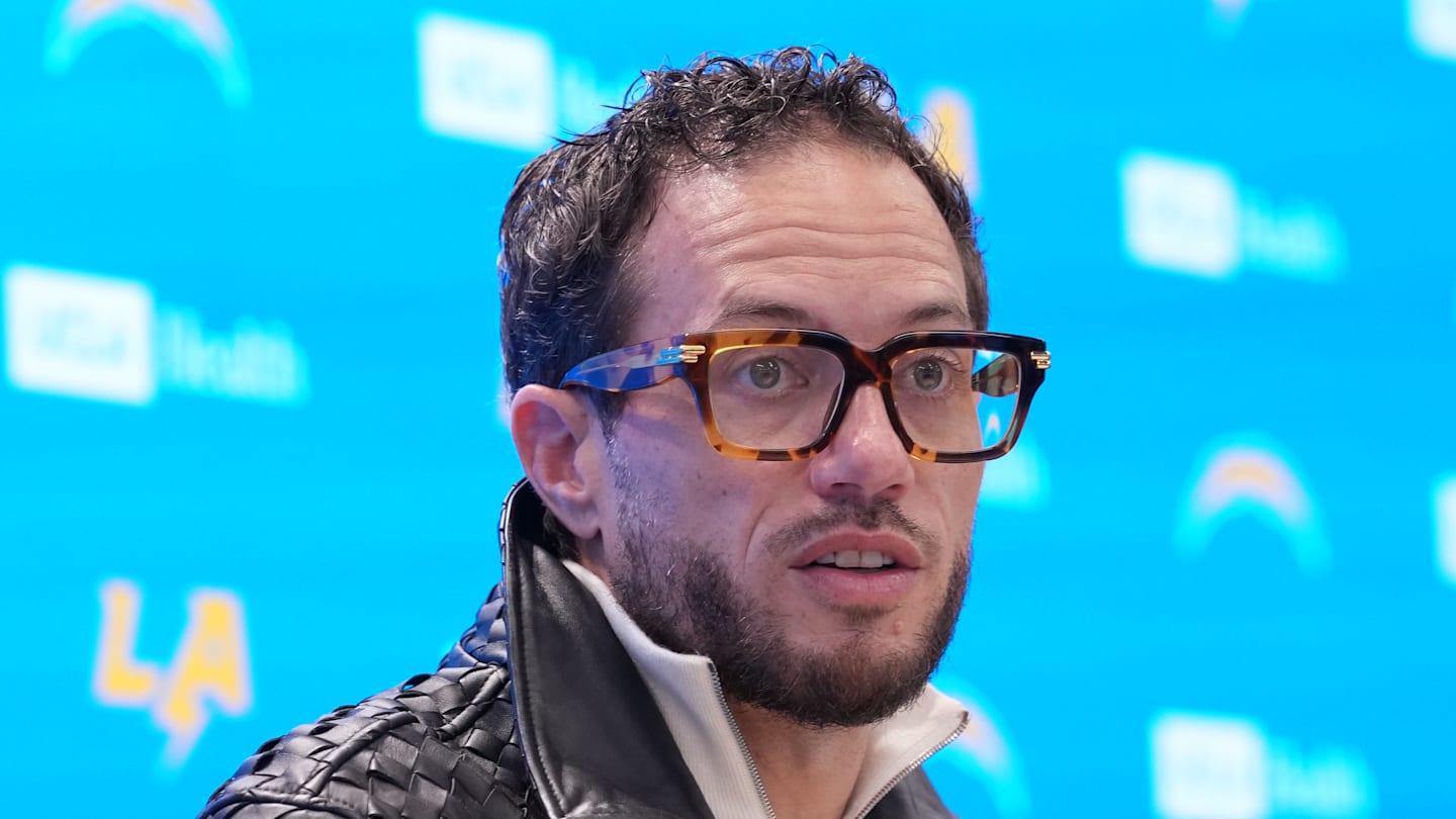 It sure sounds like the Chargers are about to hire Mike McDaniel's OC heir