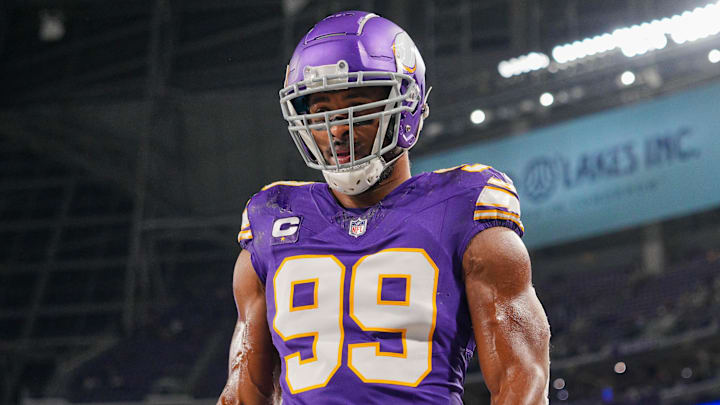 Minnesota Vikings linebacker Danielle Hunter