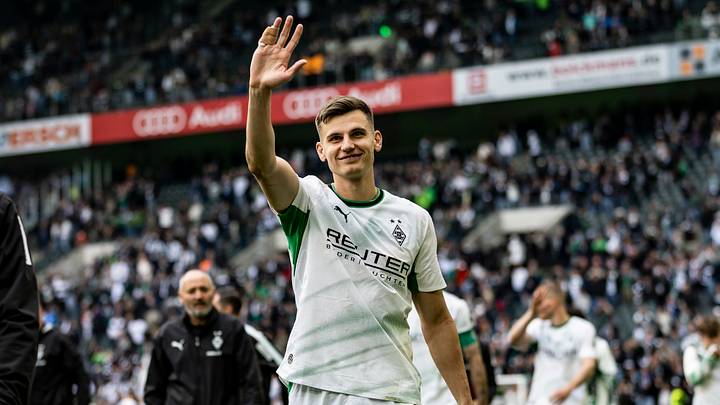 Yannik Engelhardt könnte zur nächsten Saison sogar in der CL spielen Yannik Engelhardt könnte zur nächsten Saison sogar in der CL spielen