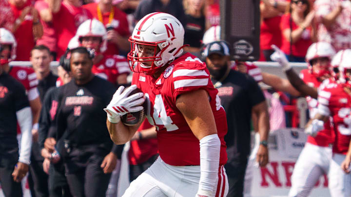 Sep 20, 2025; Lincoln, Nebraska, USA; Nebraska Cornhuskers tight end Luke Lindenmeyer (44) runs against Michigan Wolverines defensive back Jaden Mangham (3) during the first quarter at Memorial Stadium. Mandatory Credit: Dylan Widger-Imagn Images Sep 20, 2025; Lincoln, Nebraska, USA; Nebraska Cornhuskers tight end Luke Lindenmeyer (44) runs against Michigan Wolverines defensive back Jaden Mangham (3) during the first quarter at Memorial Stadium. Mandatory Credit: Dylan Widger-Imagn Images