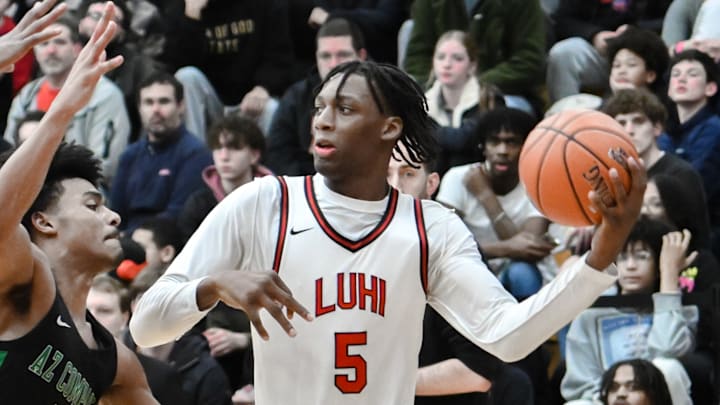 HIGH SCHOOL BASKETBALL: JAN 19 Spalding Hoophall Classic - Long Island Lutheran vs Arizona Compass