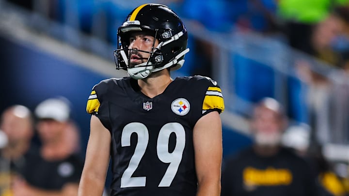 Pittsburgh Steelers v Carolina Panthers - NFL Preseason 2025 Pittsburgh Steelers v Carolina Panthers - NFL Preseason 2025