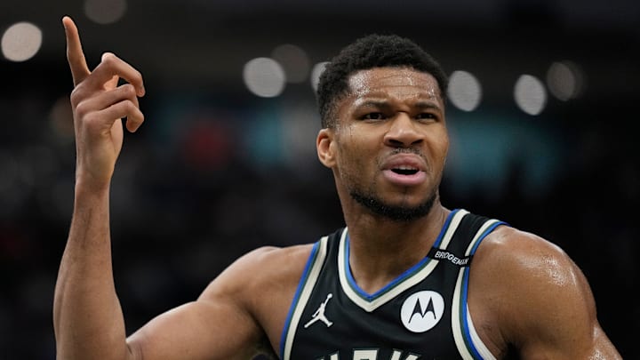 New York Knicks v Milwaukee Bucks New York Knicks v Milwaukee Bucks