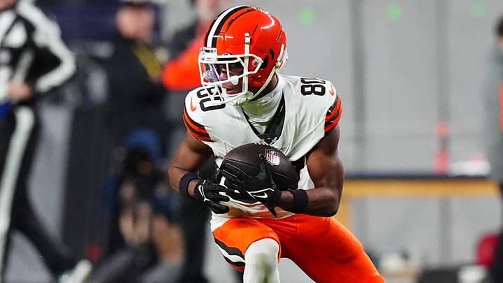 Dec 2, 2024; Denver, Colorado, USA; Cleveland Browns wide receiver Jamari Thrash (80) makes a catch during the second quarter against the Denver Broncos at Empower Field at Mile High. Dec 2, 2024; Denver, Colorado, USA; Cleveland Browns wide receiver Jamari Thrash (80) makes a catch during the second quarter against the Denver Broncos at Empower Field at Mile High.