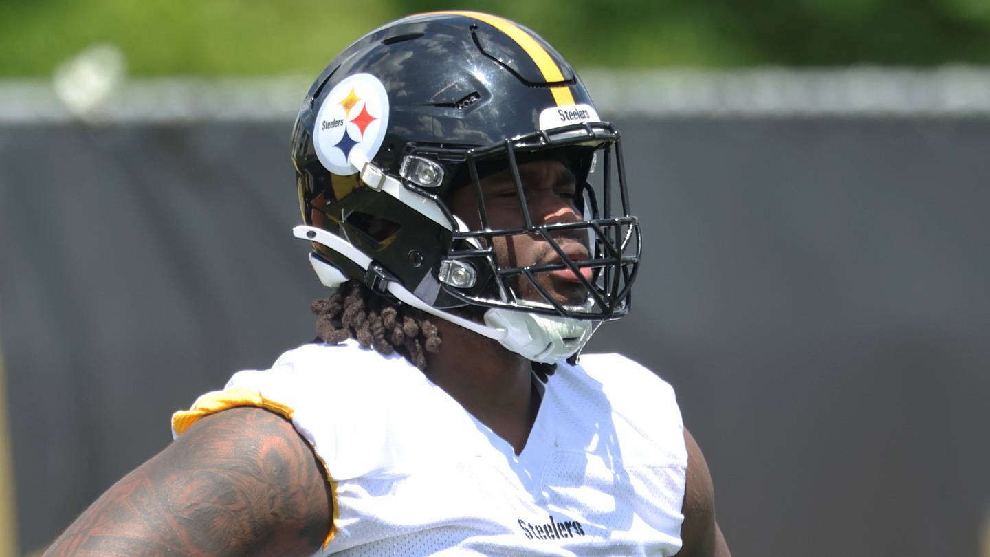 Steelers made one controversial call on their Week 1 depth chart