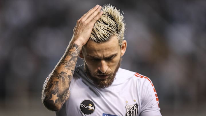 Meio-campista deixou o Peixe em 2018 Meio-campista deixou o Peixe em 2018