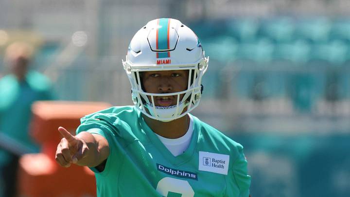 Miami Dolphins cornerback Chris Johnson Miami Dolphins cornerback Chris Johnson