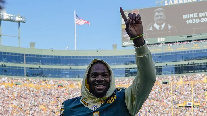 Green Bay Packers defensive end Micah Parsons (1) interacts with fans before a game against the Chicago Bears. Green Bay Packers defensive end Micah Parsons (1) interacts with fans before a game against the Chicago Bears.