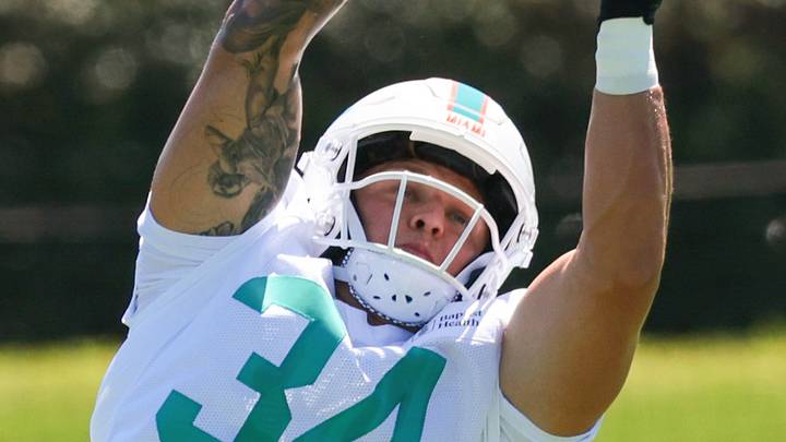 Miami Dolphins fullback DJ Herman Miami Dolphins fullback DJ Herman