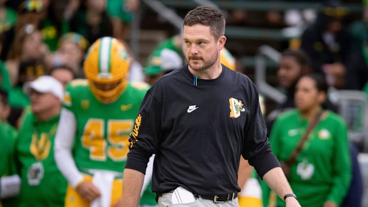 Oregon head coach Dan Lanning takes the field as the No. 9 Oregon Ducks host Washington State Saturday, Oct. 21, 2023, at Autzen Stadium in Eugene, Ore. Oregon head coach Dan Lanning takes the field as the No. 9 Oregon Ducks host Washington State Saturday, Oct. 21, 2023, at Autzen Stadium in Eugene, Ore.