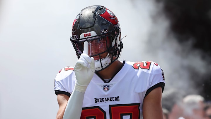 Sep 22, 2024; Tampa, Florida, USA; Tampa Bay Buccaneers cornerback Zyon McCollum (27) runs out of the tunnel during the first quarter against the Denver Broncos at Raymond James Stadium. Mandatory Credit: Kim Klement Neitzel-Imagn Images Sep 22, 2024; Tampa, Florida, USA; Tampa Bay Buccaneers cornerback Zyon McCollum (27) runs out of the tunnel during the first quarter against the Denver Broncos at Raymond James Stadium. Mandatory Credit: Kim Klement Neitzel-Imagn Images