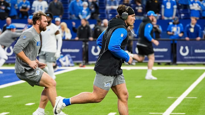 Detroit Lions linebacker Malcolm Rodriguez (44) warms up against Indianapolis Colts Detroit Lions linebacker Malcolm Rodriguez (44) warms up against Indianapolis Colts