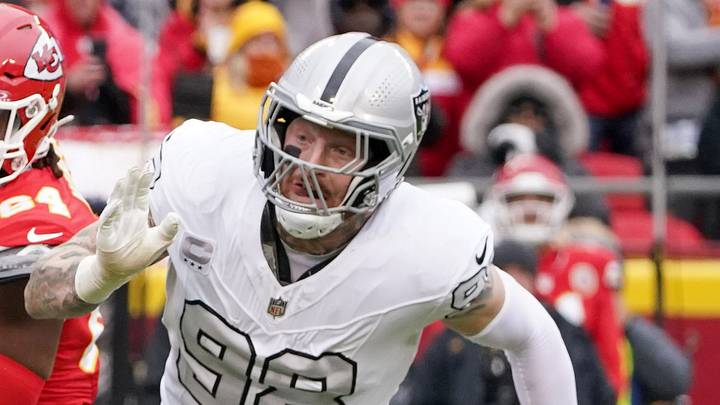 Dec 25, 2023; Kansas City, Missouri, USA; Kansas City Chiefs quarterback Patrick Mahomes (15) and Las Vegas Raiders defensive end Maxx Crosby (98) during the game at GEHA Field at Arrowhead Stadium. Mandatory Credit: Denny Medley-USA TODAY Sports Dec 25, 2023; Kansas City, Missouri, USA; Kansas City Chiefs quarterback Patrick Mahomes (15) and Las Vegas Raiders defensive end Maxx Crosby (98) during the game at GEHA Field at Arrowhead Stadium. Mandatory Credit: Denny Medley-USA TODAY Sports