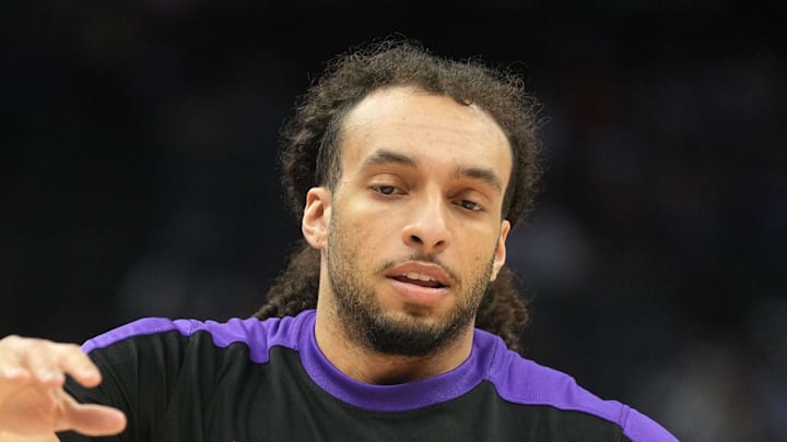 Apr 11, 2025; Sacramento, California, USA; Sacramento Kings guard Devin Carter (22) warms up before the game against the Los Angeles Clippers at Golden 1 Center. Mandatory Credit: Darren Yamashita-Imagn Images