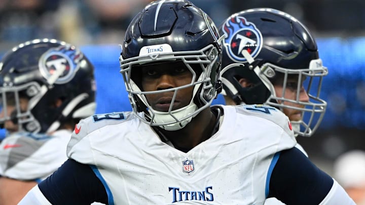 Tennessee Titans linebacker Arden Key during the third quarter against the Los Angeles Chargers.