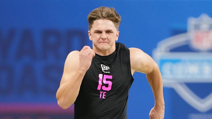 Feb 27, 2026; Indianapolis, IN, USA; Houston tight end Tanner Koziol (TE15) during the NFL Scouting Combine at Lucas Oil Stadium. Mandatory Credit: Kirby Lee-Imagn Images