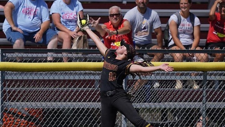 Libby Winters of PCM made an incredible catch against the fence at the Iowa high school state tournament Wednesday.