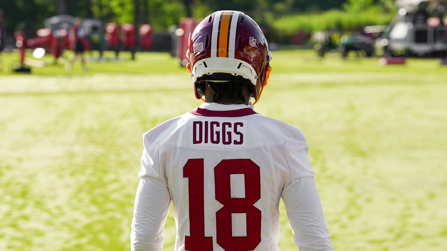 Joe Theismann Leaves Stefon Diggs’ No. 7 Decision to Washington — Commanders Daily