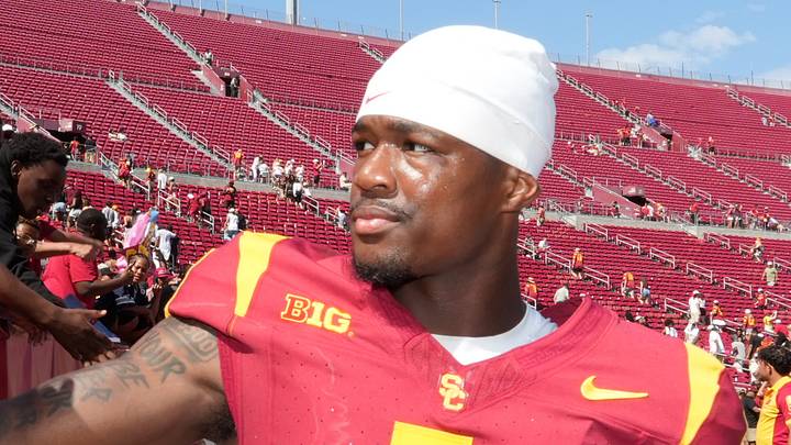Aug 29, 2026; Los Angeles, California, USA; Southern California Trojans wide receiver Ethan Feaster (1) greets fans after the game against the San Jose State Spartans at the United Airlines Field at Los Angeles Memorial Coliseum. Mandatory Credit: Kirby Lee-Imagn Images Aug 29, 2026; Los Angeles, California, USA; Southern California Trojans wide receiver Ethan Feaster (1) greets fans after the game against the San Jose State Spartans at the United Airlines Field at Los Angeles Memorial Coliseum. Mandatory Credit: Kirby Lee-Imagn Images
