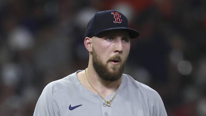 Boston Red Sox starting pitcher Garrett Crochet (35).