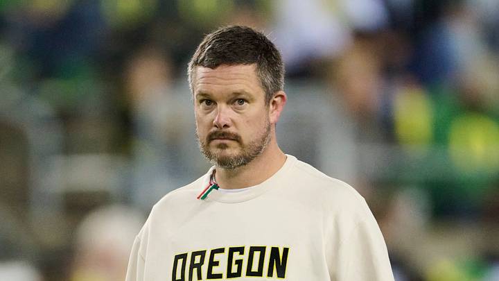 Oct 17, 2026; Eugene, Oregon, USA; Oregon Ducks head coach Dan Lanning watches his team warm up before a game against the Nebraska Cornhuskers at Autzen Stadium. Mandatory Credit: Troy Wayrynen-Imagn Images Oct 17, 2026; Eugene, Oregon, USA; Oregon Ducks head coach Dan Lanning watches his team warm up before a game against the Nebraska Cornhuskers at Autzen Stadium. Mandatory Credit: Troy Wayrynen-Imagn Images