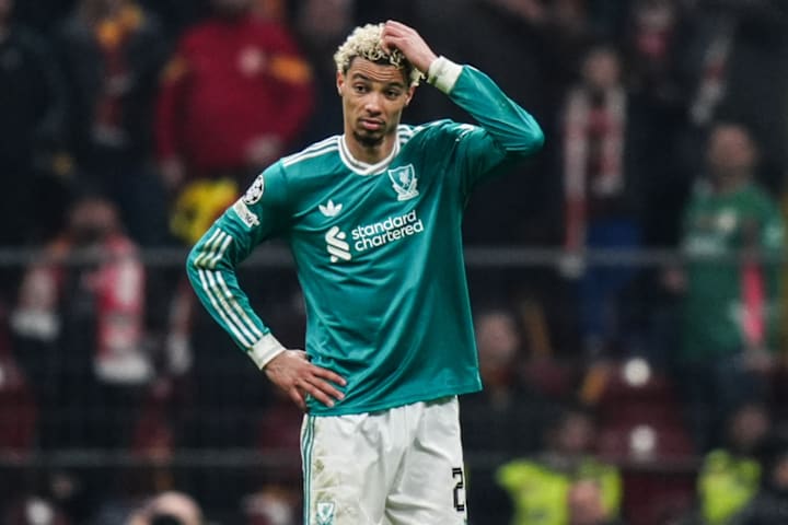 ฮูโก้ เอกิติเก้