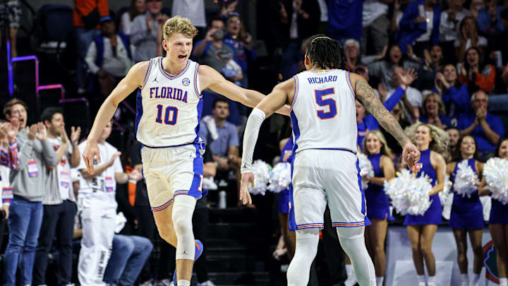 The Florida Gators dominated Texas A&M, 89-70, with 42 combined points from Thomas Haugh and Will Richard.