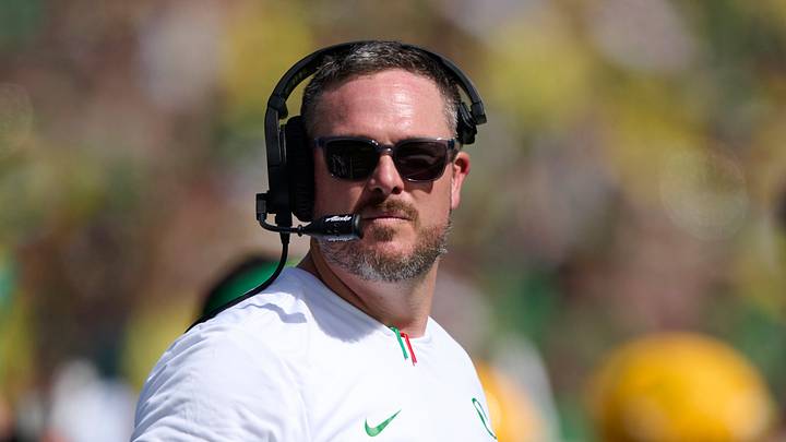 Sep 5, 2026; Eugene, Oregon, USA; Oregon Ducks head coach Dan Lanning asks for a video review during the second half in a game against the Boise State Broncos at Autzen Stadium. Mandatory Credit: Troy Wayrynen-Imagn Images Sep 5, 2026; Eugene, Oregon, USA; Oregon Ducks head coach Dan Lanning asks for a video review during the second half in a game against the Boise State Broncos at Autzen Stadium. Mandatory Credit: Troy Wayrynen-Imagn Images