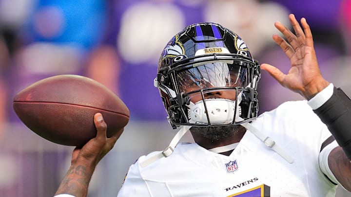 Baltimore Ravens quarterback Tyler Huntley warms up before the game against the Minnesota Vikings.