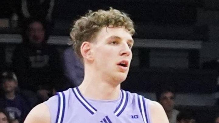 Washington Huskies forward Hannes Steinbach (6) celebrates a three point basket against the Northwestern Wildcats during the second half at Welsh-Ryan Arena on January 31, 2026.