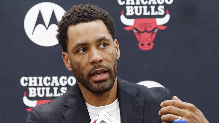 Jun 17, 2026; Chicago, Il, USA; Chicago Bulls Executive Vice President of Basketball Operations Bryson Graham (R) introduces Chicago Bulls new head coach Tiago Splitter (L) during a press conference at Advocate Center. Mandatory Credit: Kamil Krzaczynski-Imagn Images