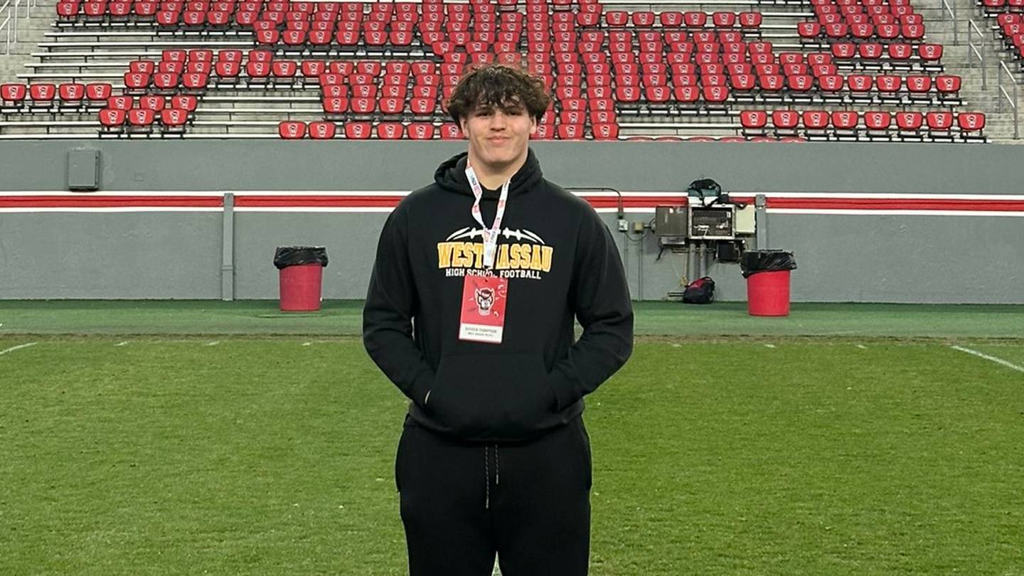 2028 Florida DL 'thrilled' for first P4 offer from Syracuse