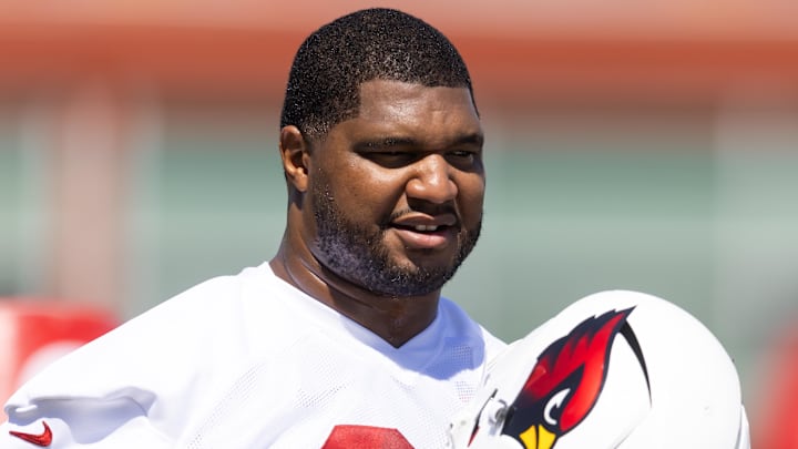 Jun 10, 2025; Tempe, AZ, USA; Arizona Cardinals defensive lineman Calais Campbell (93) holds his helmet during minicamp at the teams Arizona Cardinals Training Facility. Mandatory Credit: Mark J. Rebilas-Imagn Images Jun 10, 2025; Tempe, AZ, USA; Arizona Cardinals defensive lineman Calais Campbell (93) holds his helmet during minicamp at the teams Arizona Cardinals Training Facility. Mandatory Credit: Mark J. Rebilas-Imagn Images