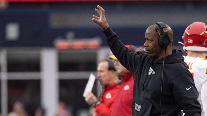 NFL: DEC 17 Chiefs at Patriots