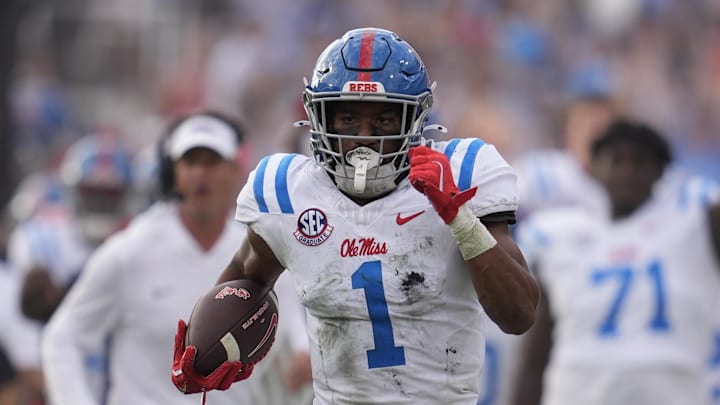 Mississippi Rebels wide receiver De'Zhaun Stribling (1)